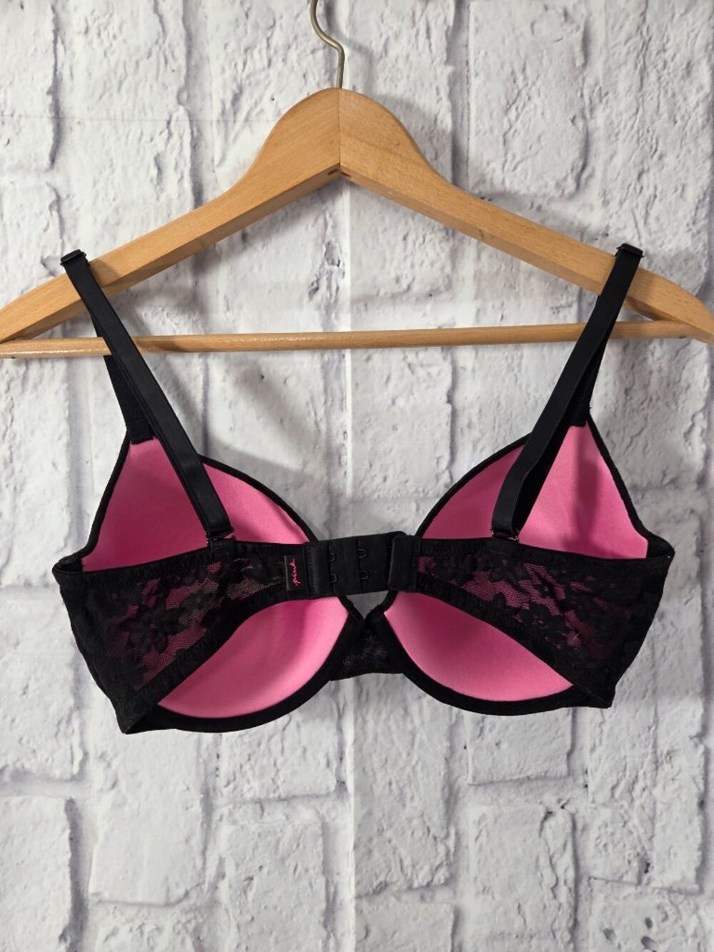 PINK Victoria's Secret 32DD Black Floral Lace Padded Underwire Bra - Picture 4 of 8